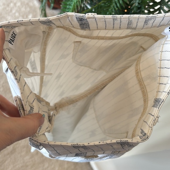 NWOT Paige White Nori Pinstripe Verdugo Ankle Stretch TRANSCEND Skinny Jeans - Picture 15 of 16